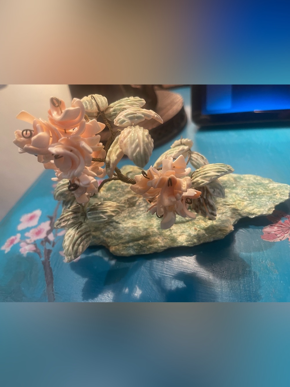 Peach Blossom shell Sculpture - Unbranded
